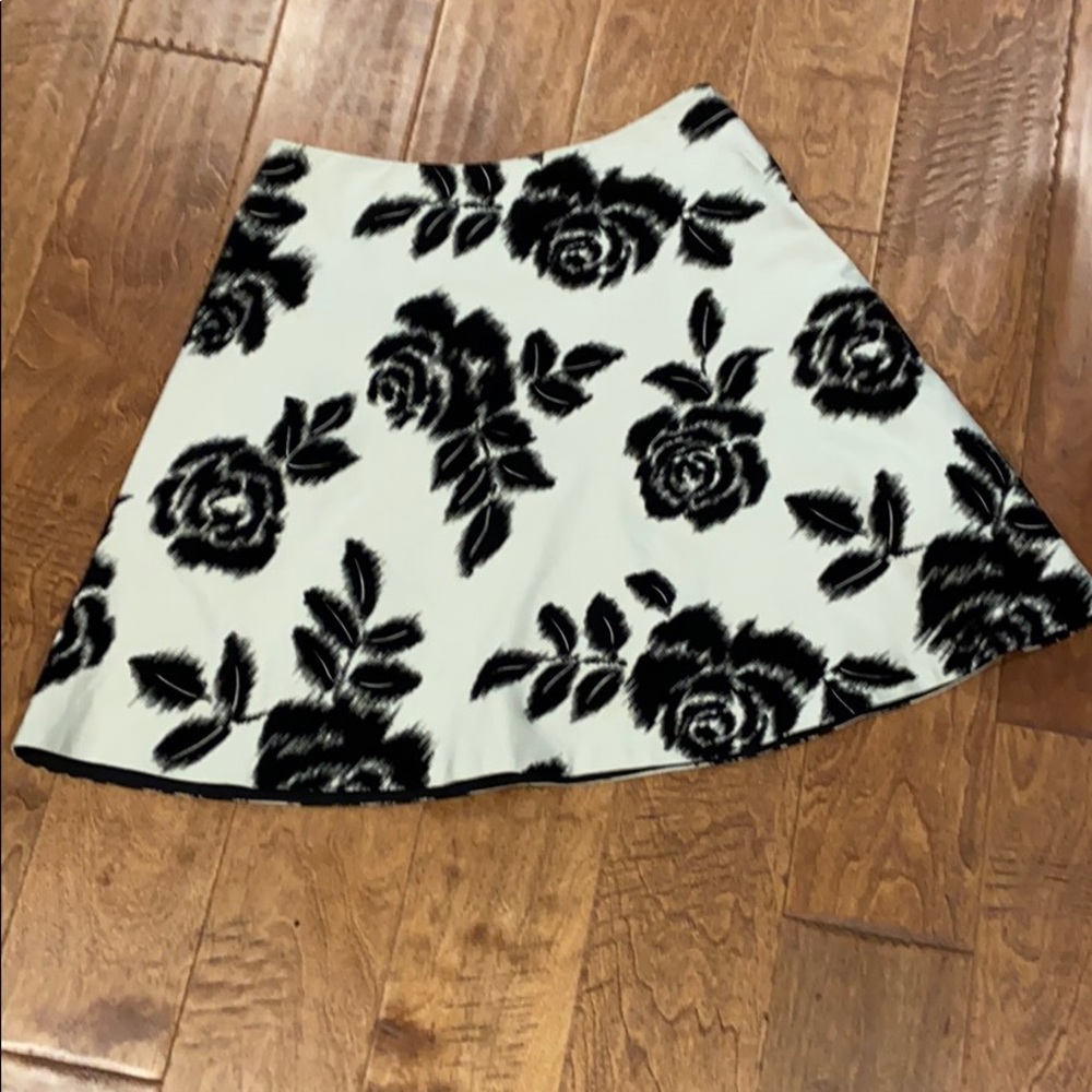 Trina Turk skirt. Off white and black
